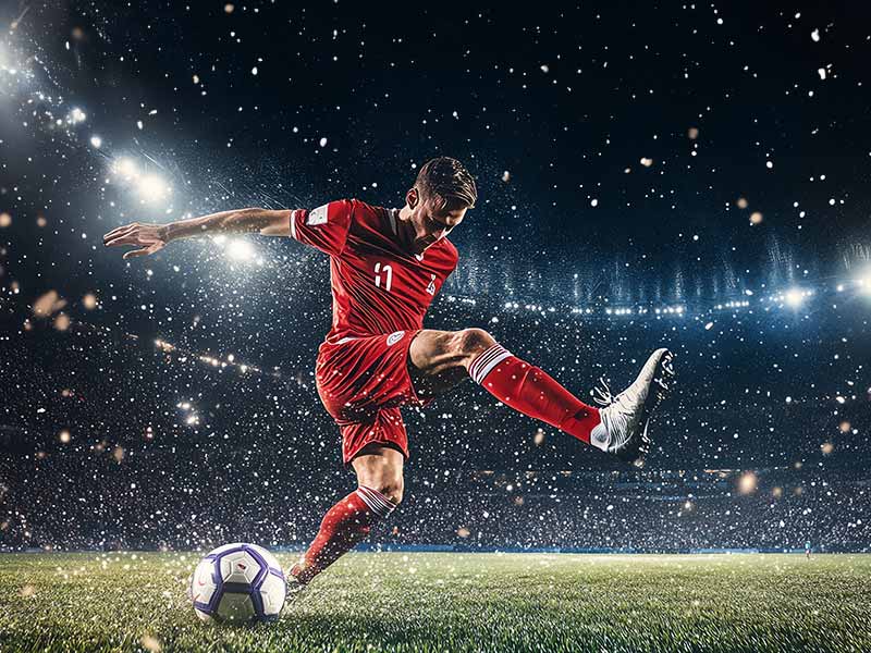 又玩梗！国安公开训练课，将帅与球迷击掌，到王刚变“战神加油”